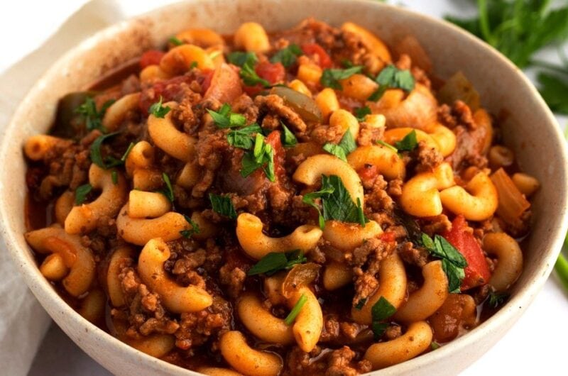 American Goulash (Easy One Pot Recipe)