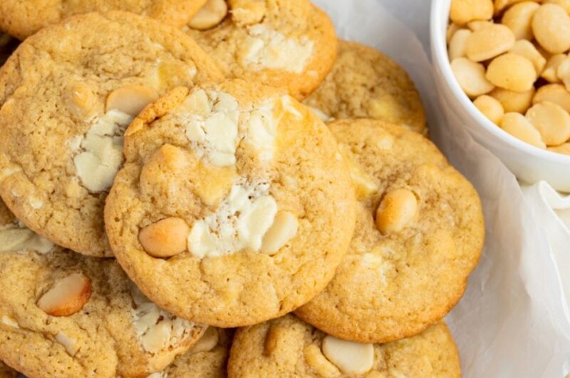 White Chocolate Macadamia Nut Cookies