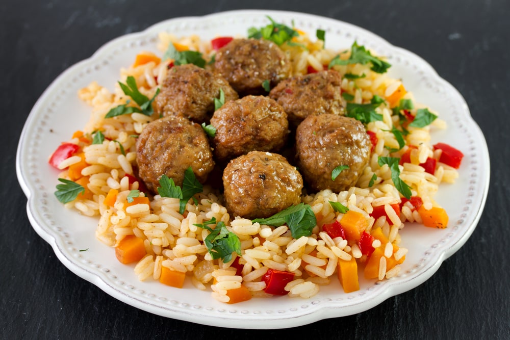 Rice with meatballs