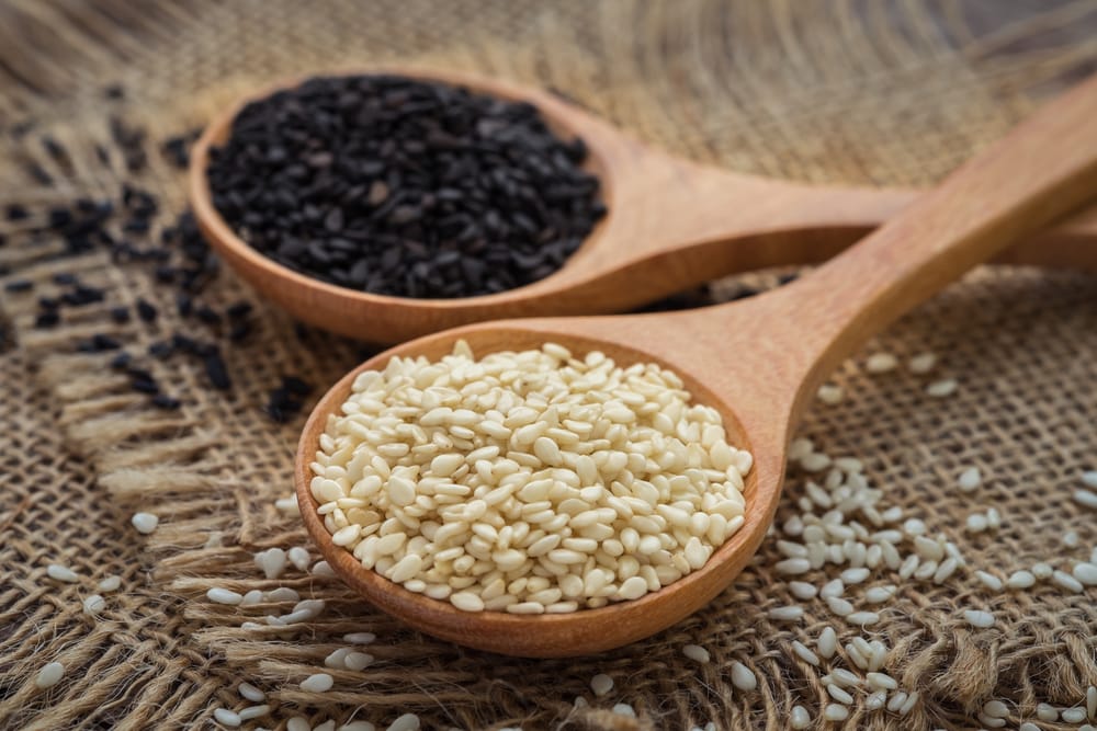 Black and White Sesame Seeds