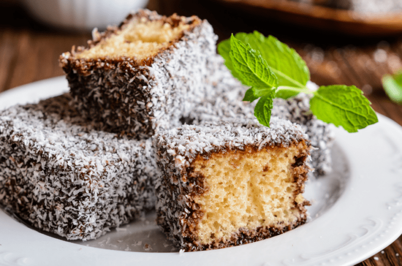 23 Traditional Australian Dessert Collection