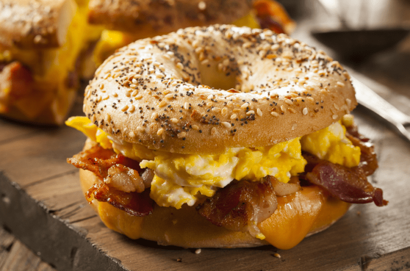 25 Popular American Breakfast Foods We All Love