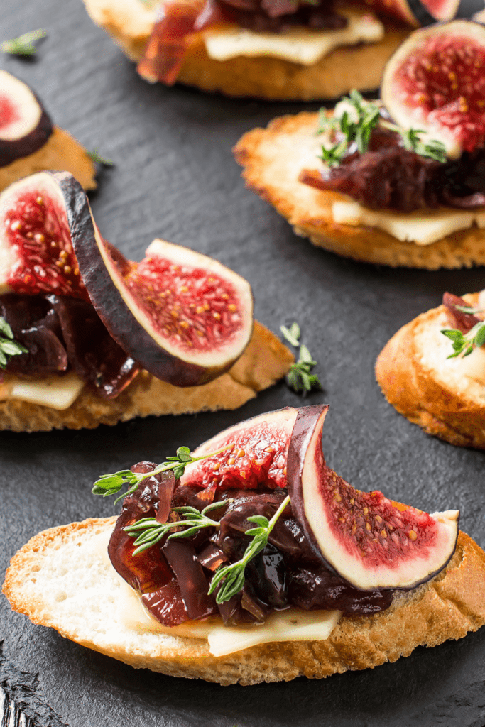 Crostini with Baguettes, Figs, Cheese and Jammed Onions