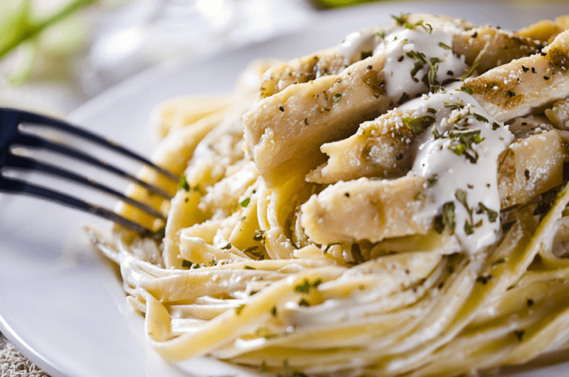 How to Thicken Alfredo Sauce