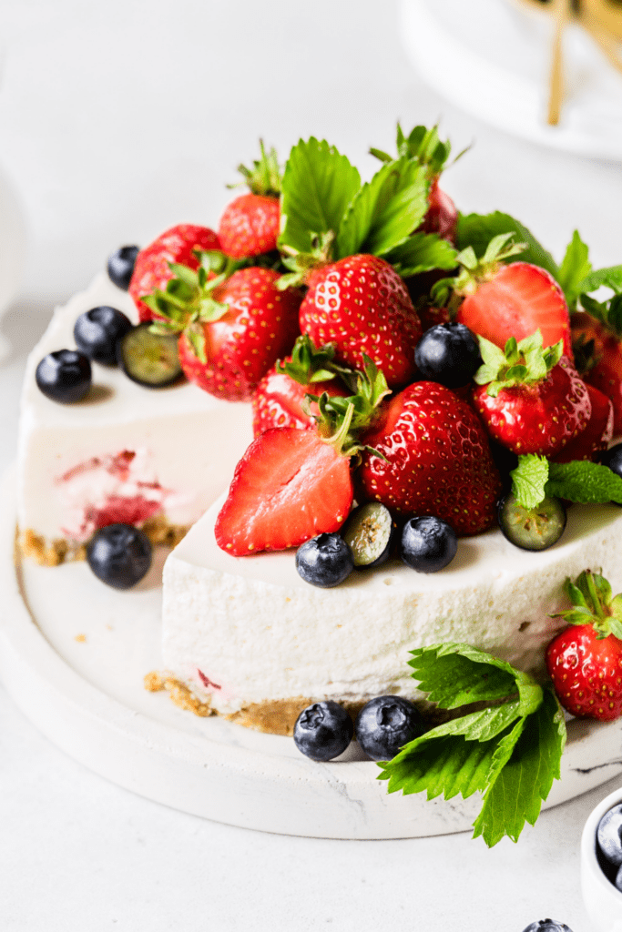 No-Bake Berry Cheesecake