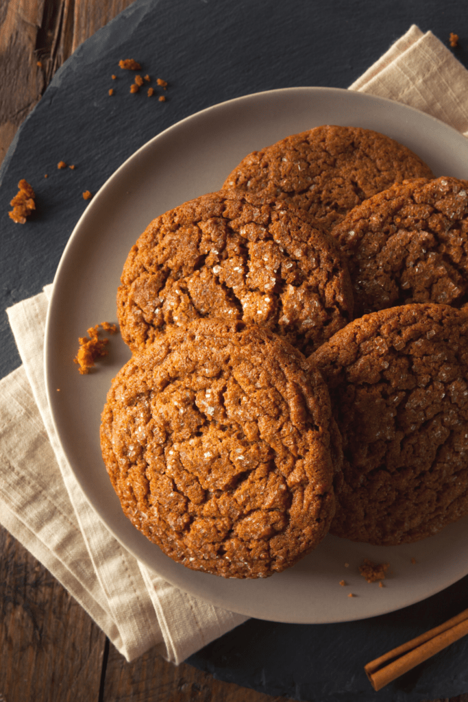 Gingersnap Cookies Topped with Sugar