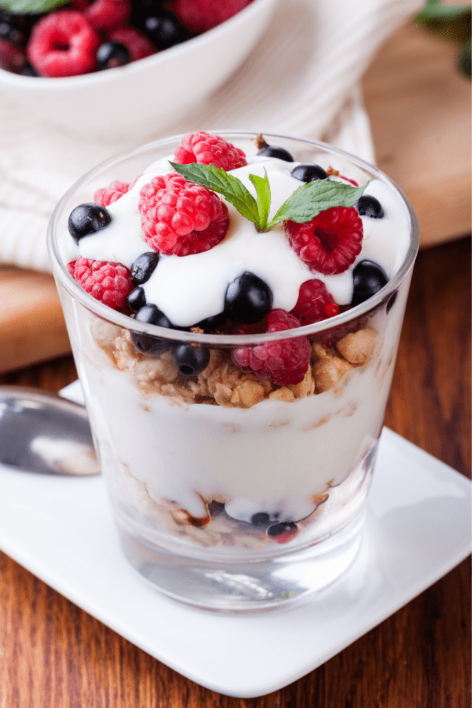 Yogurt Parfait with Berries
