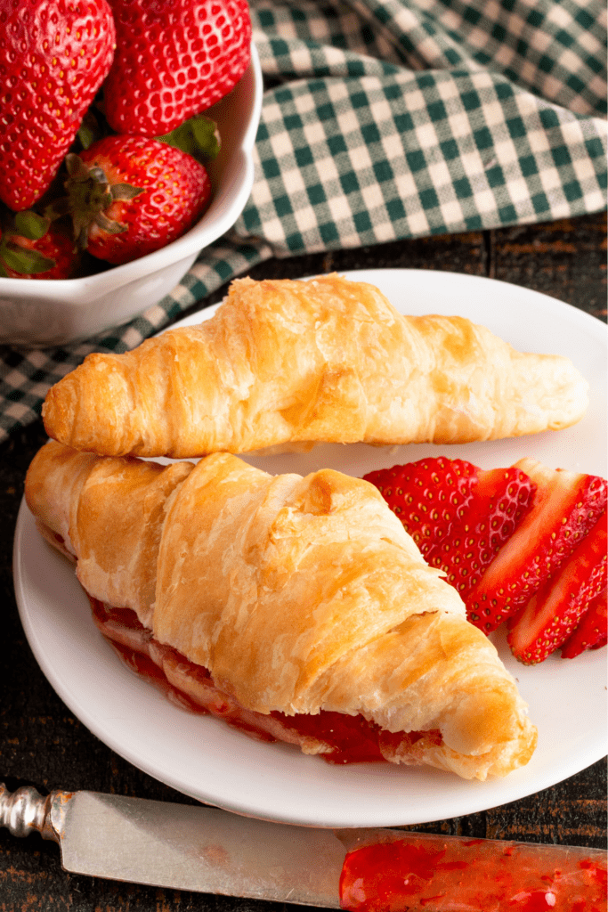 Croissants filled with Strawberry Jam - Easy Crescent Roll Desserts