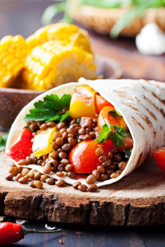 Vegan Tortilla Wraps with Lentils and Vegetables