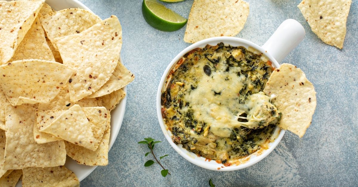 Cheesy Spinach Artichoke Dip