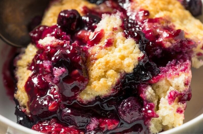 25 Easy Blackberry Dessert Collection