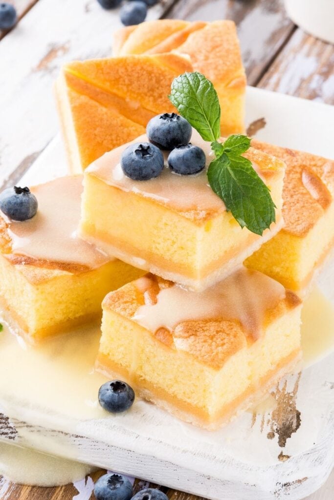 Pudding Cake with Custard Cream and Blueberries
