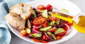 Spanish Salad with Vegetables, Red Beans and Bread