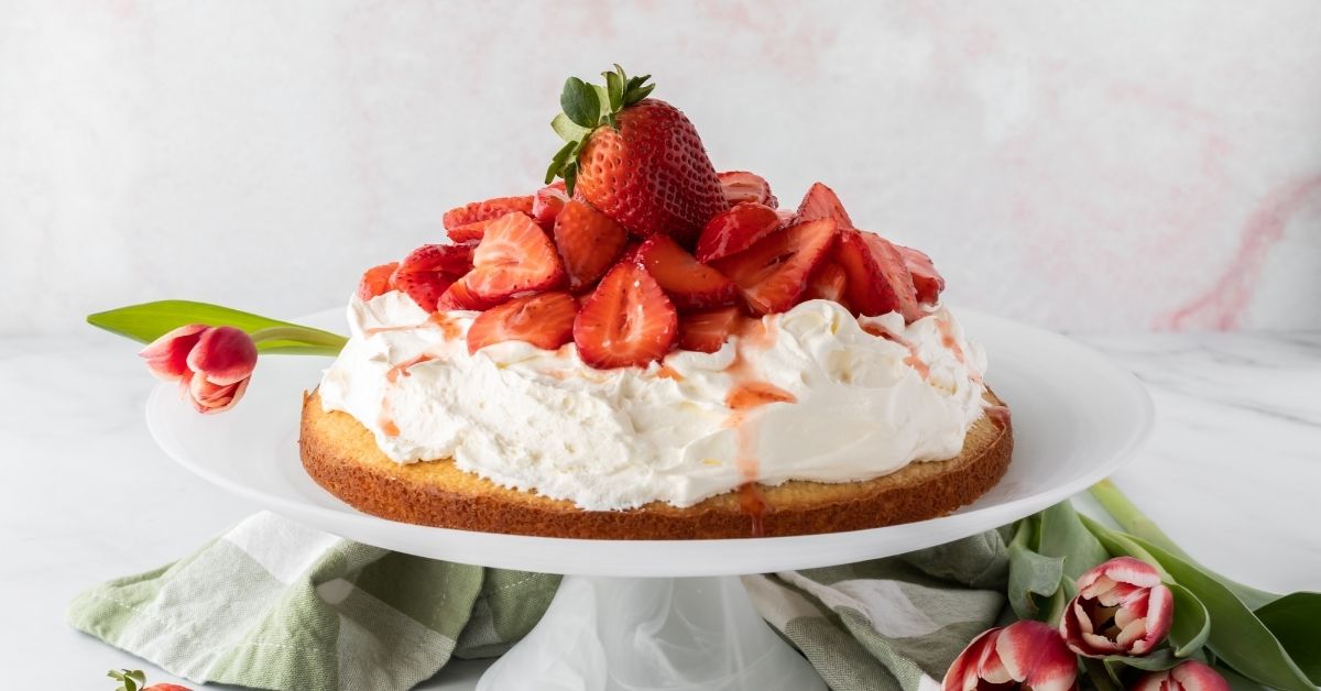 Strawberry Shortcake with Fresh Strawberries