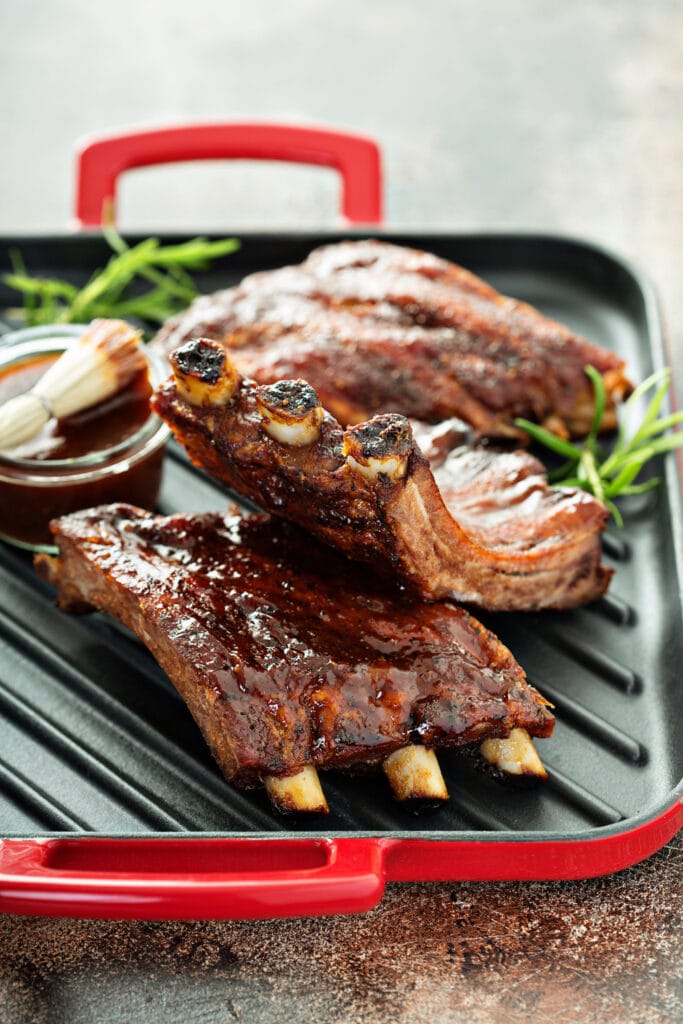 Grilled Ribs in a Grilling Pan