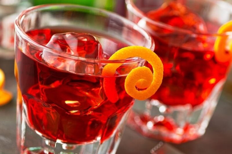 17 Best Red Cocktails