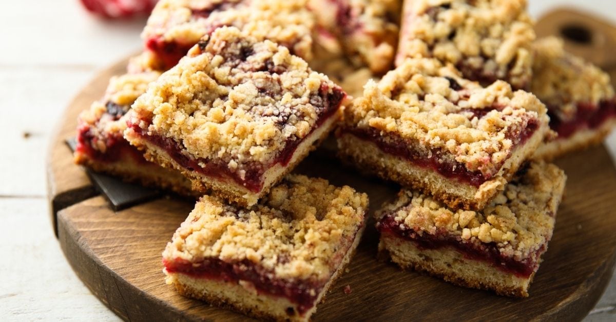 Sweet Cranberry Crumble Bars