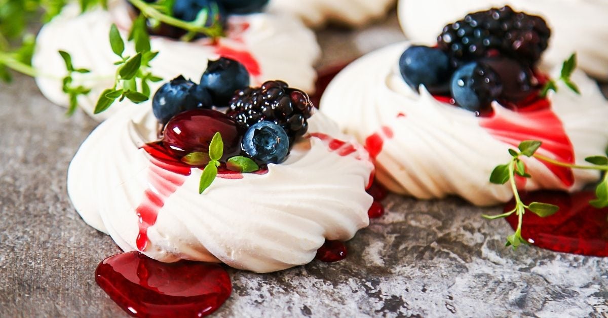 Sweet Meringue Pavlova Cake with Fresh Berries