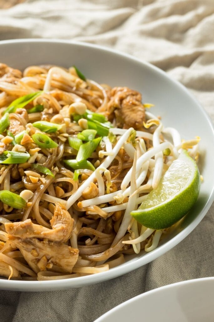 Chicken Pad Thai: Rice Noodles, Peanuts and Bean Sprouts