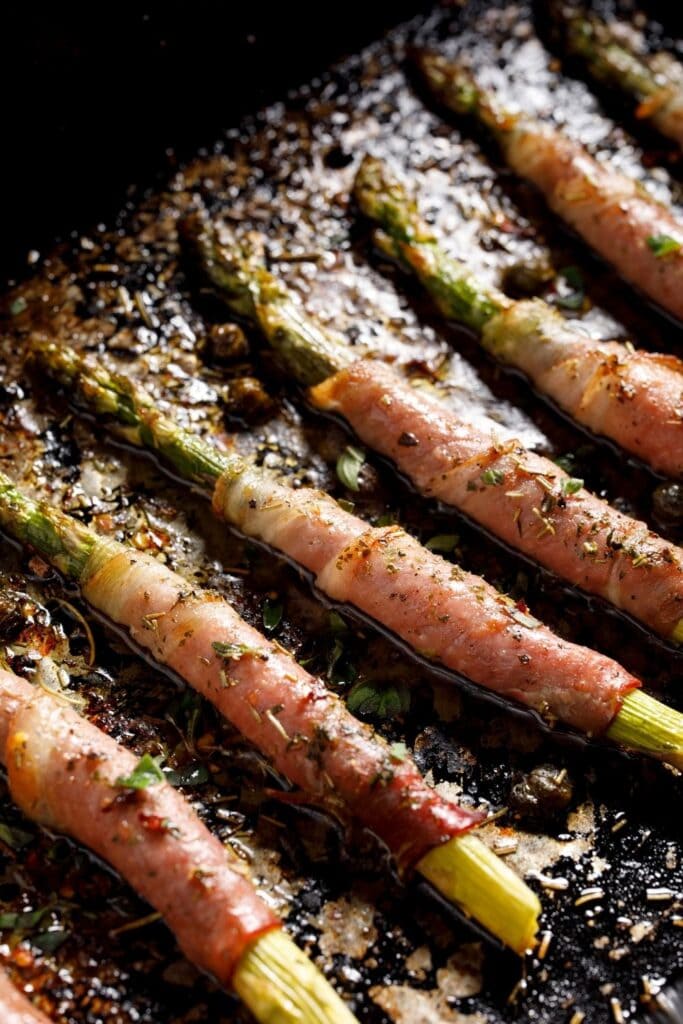 Green Asparagus Wrapped in Bacon