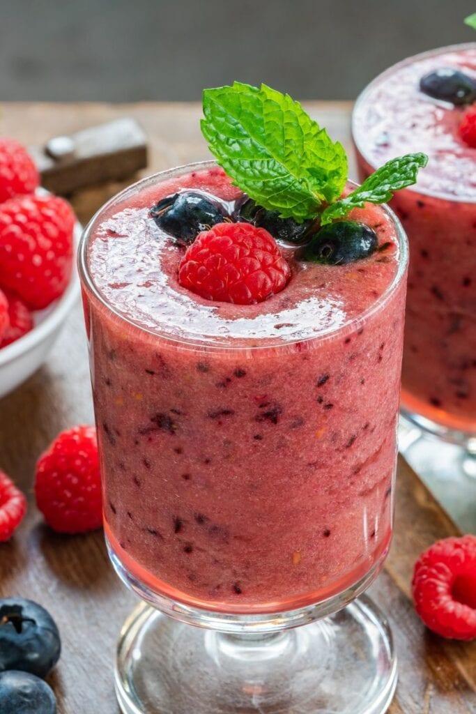 Refreshing Berry Smoothies