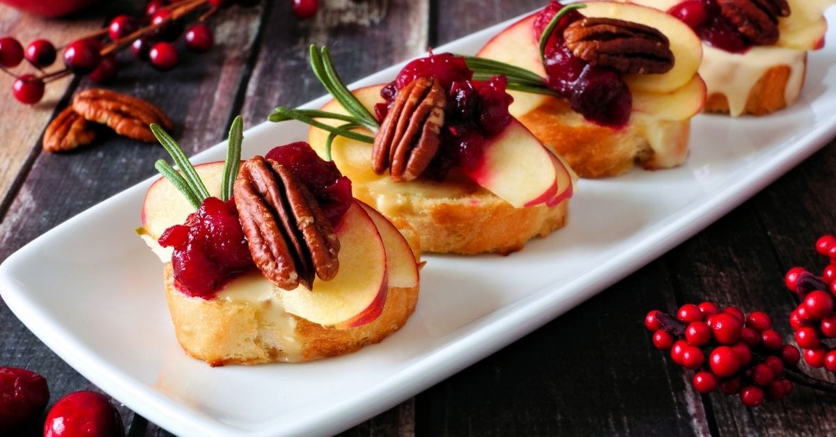 Homemade Apple Crostini with Pecan Nuts