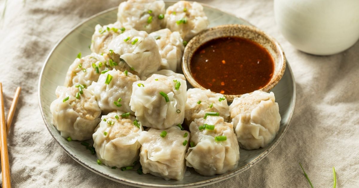 Appetizing Pork Dumplings with Sauce