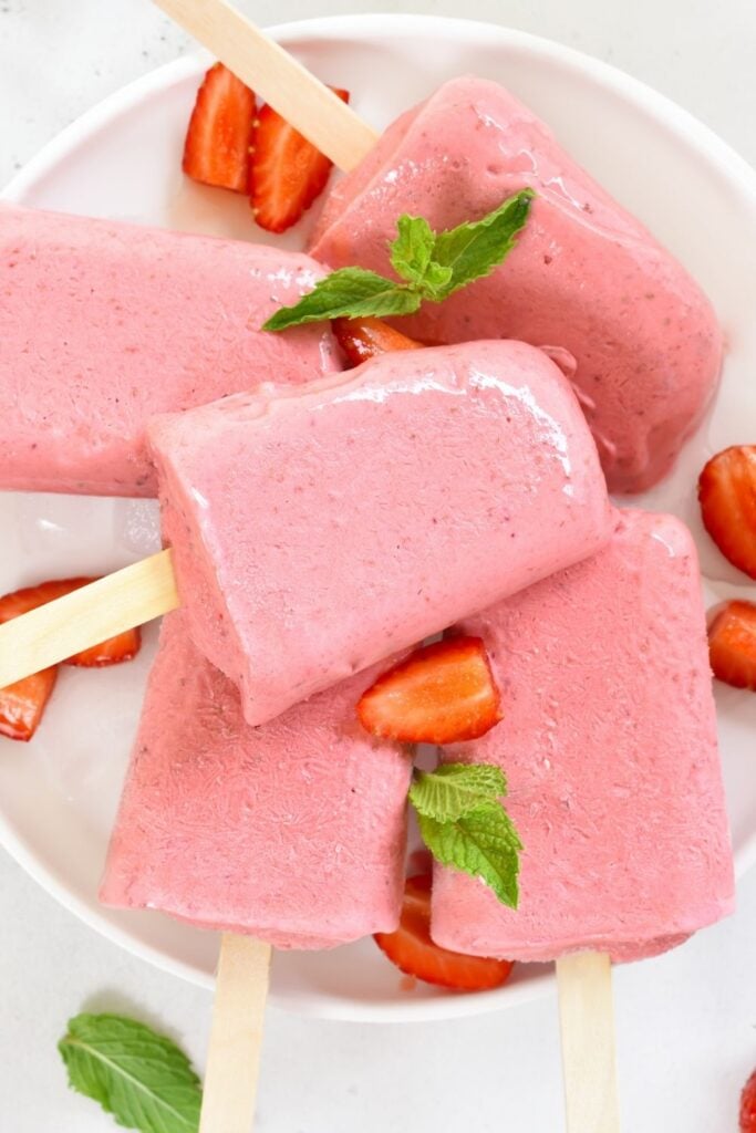 Weight Watchers desserts featuring Strawberry Yogurt Popsicles