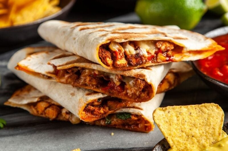 20 Easy Quesadillas (+ Best Fillings)