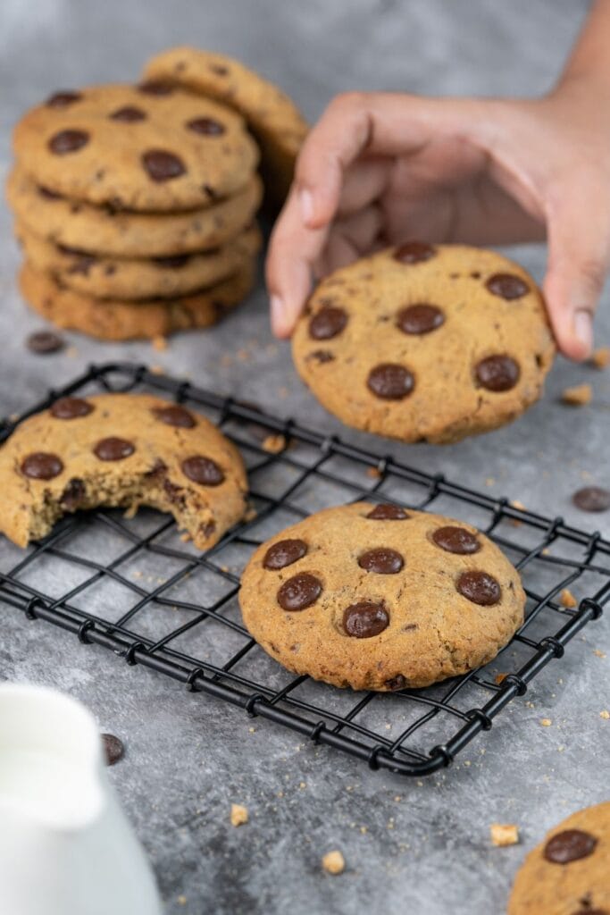 Eggless Chocolate Chip Cookies