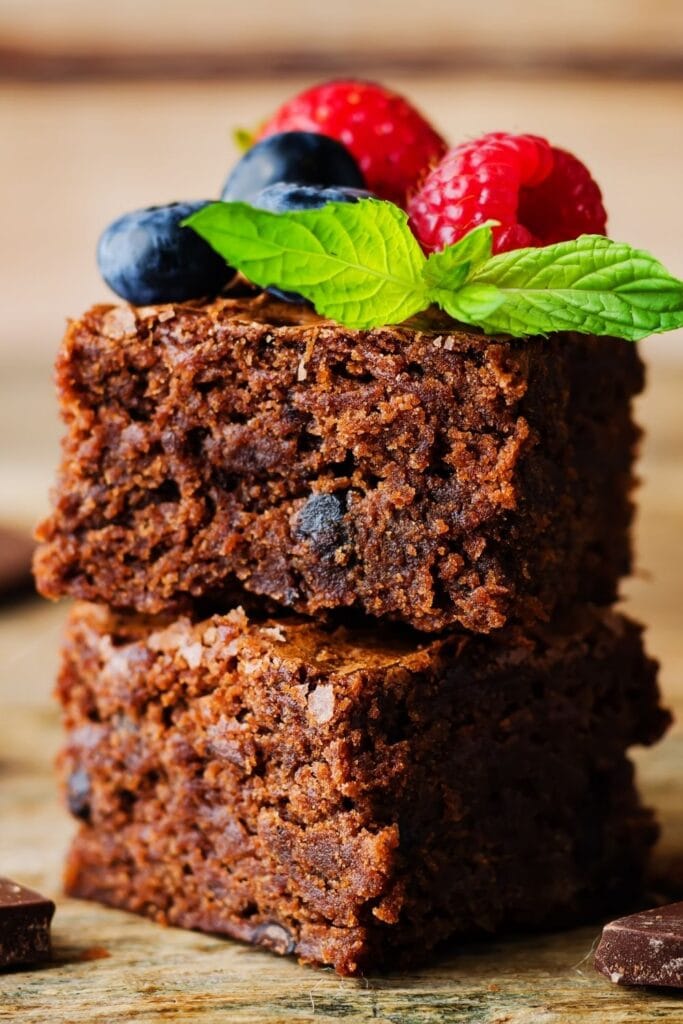 Stevia Recipes featuring Homemade Brownies With Berries and Fresh Mint