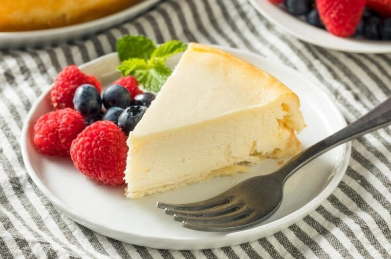 Sara Lee Cheesecake (+ Easy Recipe)