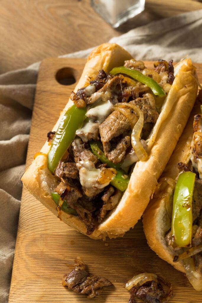 Philly Cheesesteak with Beef and Pepper