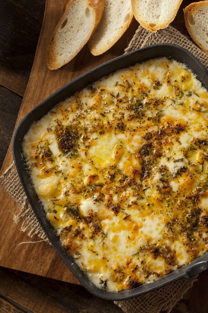 Baked Fontina Cheese Dip with Bread