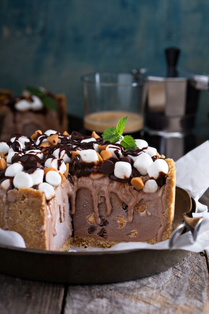 Rocky Road Ice Cream Cake with Marshmallows