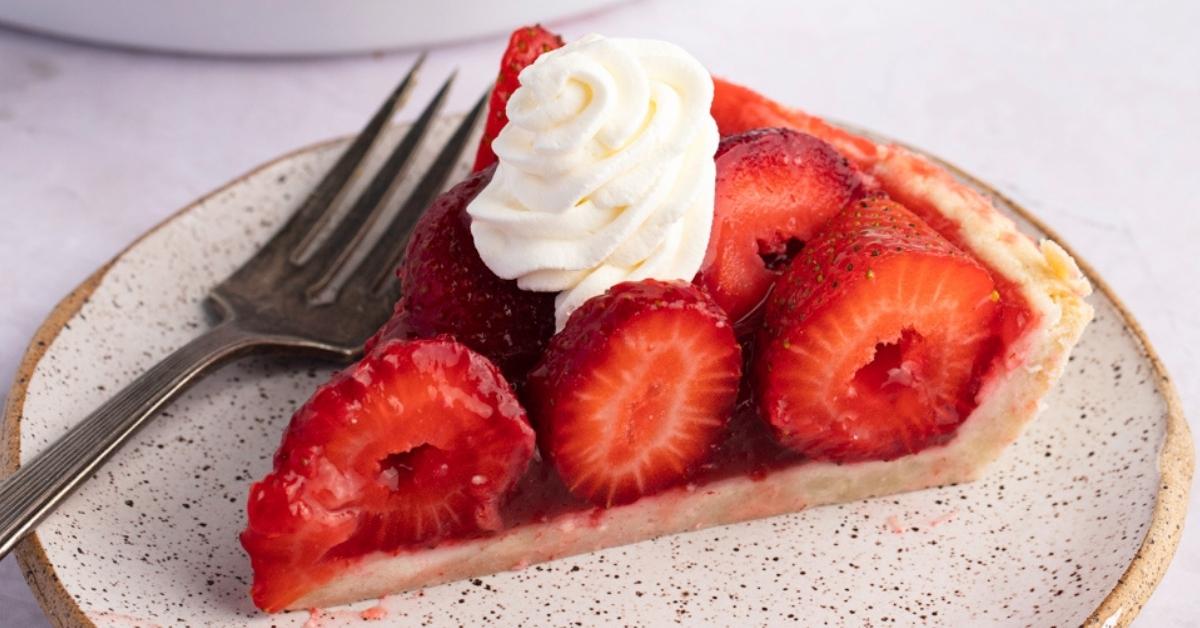 Shoney's Strawberry Pie