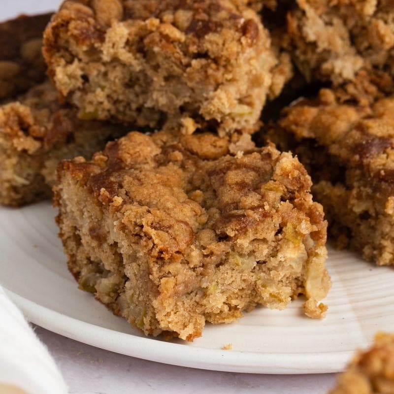 Crumbly Apple Coffee Cake