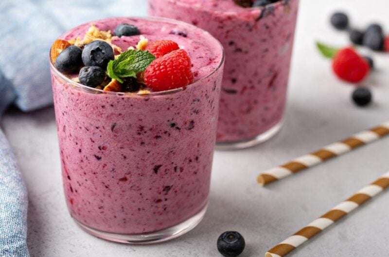 15 Best Whole30 Smoothies (Paleo + Vegan)