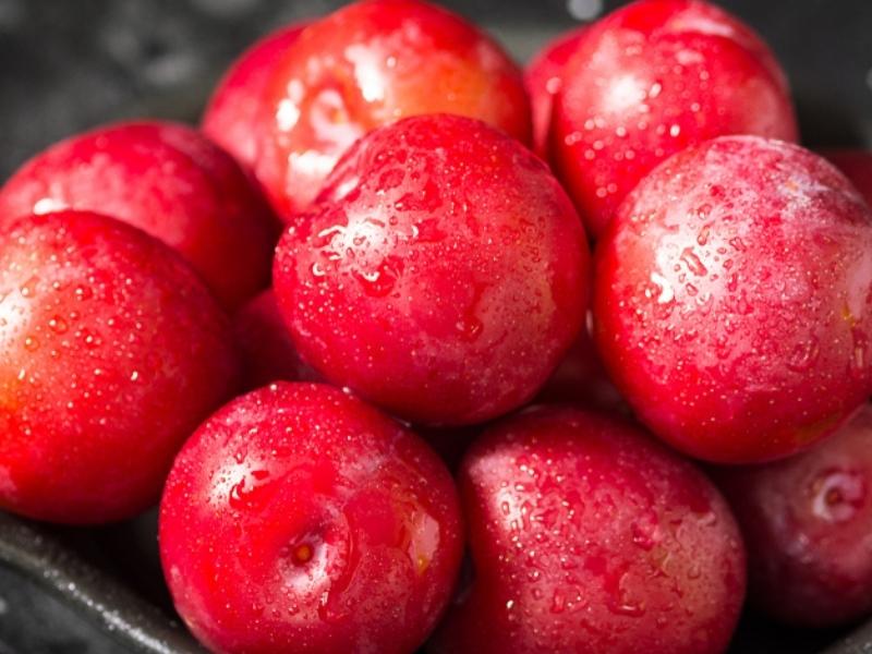 Moist Cherry Plums 