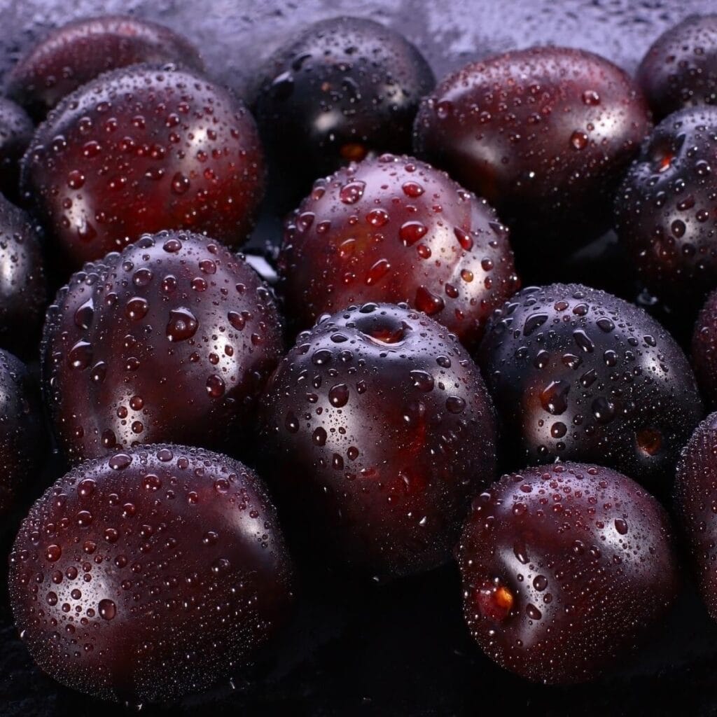 Fresh Organic Purple Plums