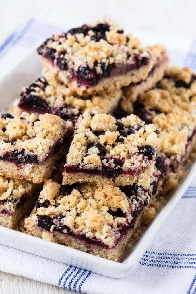 Homemade Blueberry Crumble Bars