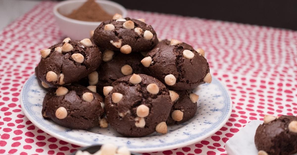 Sweet Dark Chocolate Cookies with White Chocolate Chips