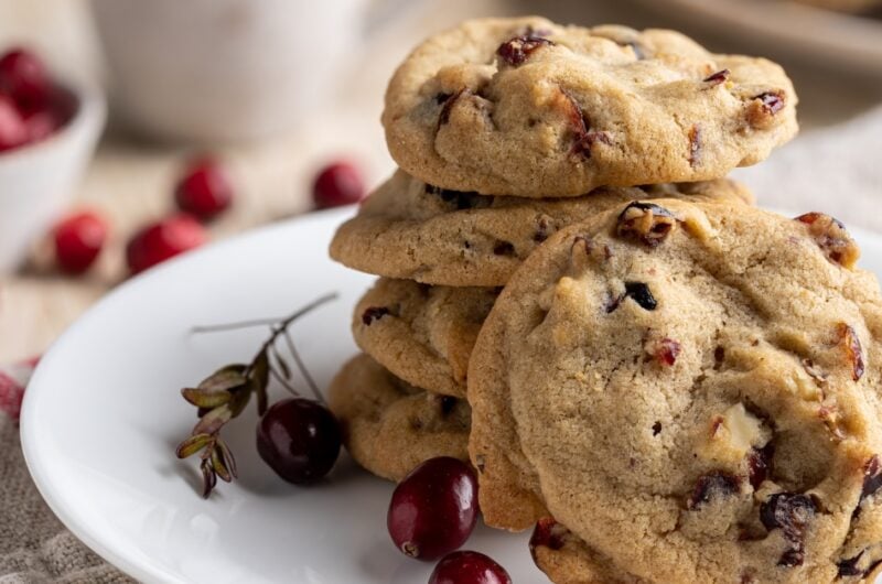 17 Best Cookies With Nuts to Try Today