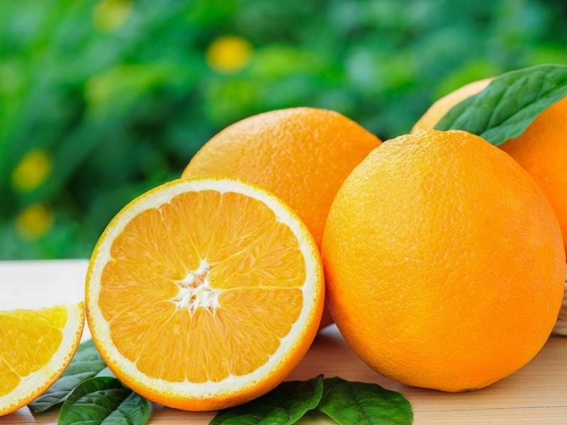 Whole and Sliced Shamouti Oranges 