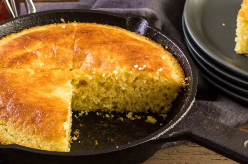 Sour Cream Cornbread (Easy Recipe)