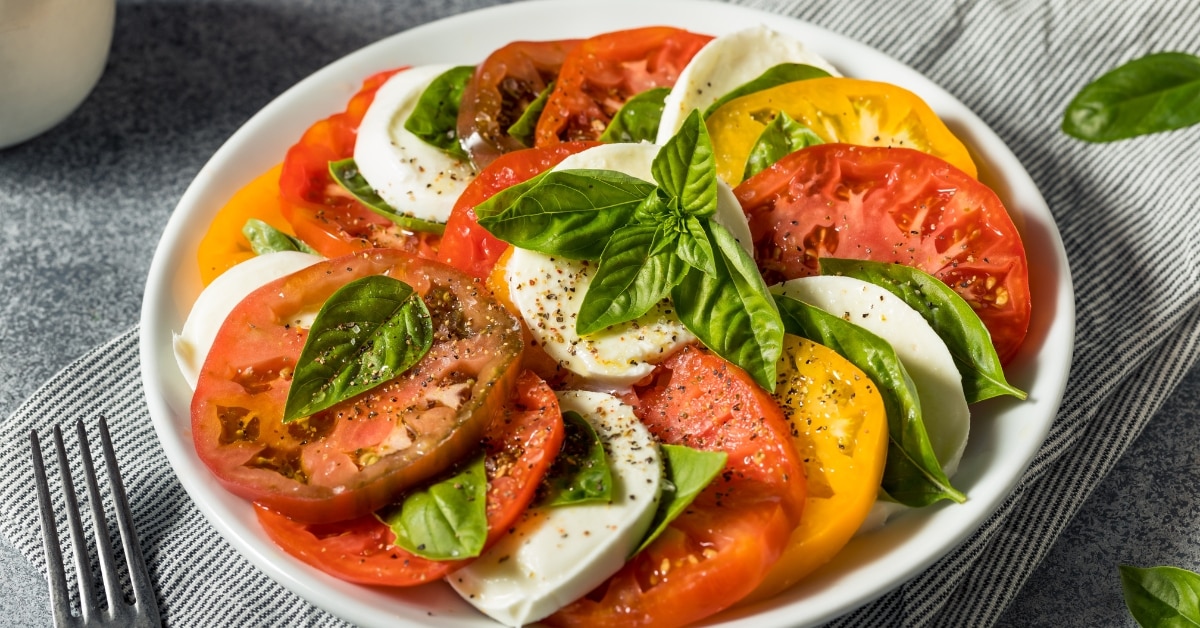 Healthy Heirloom Tomato Caprese Salad