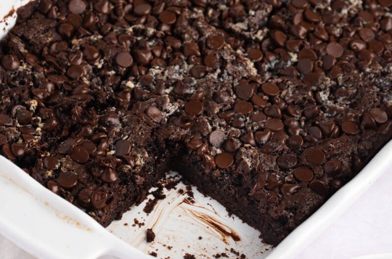Easy Chocolate Dump Cake Recipe