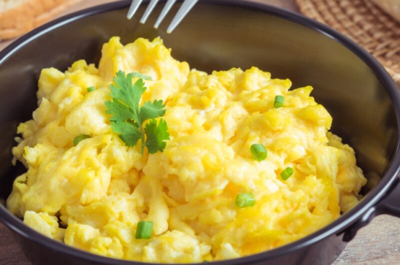 Gordon Ramsay Scrambled Eggs (Foolproof Recipe)