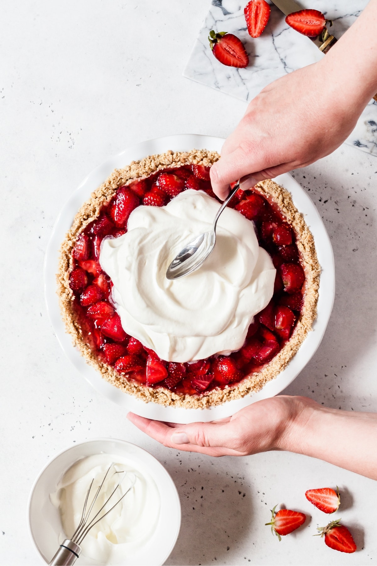 Fresh Strawberry Jelly Pie with Heavy Cream