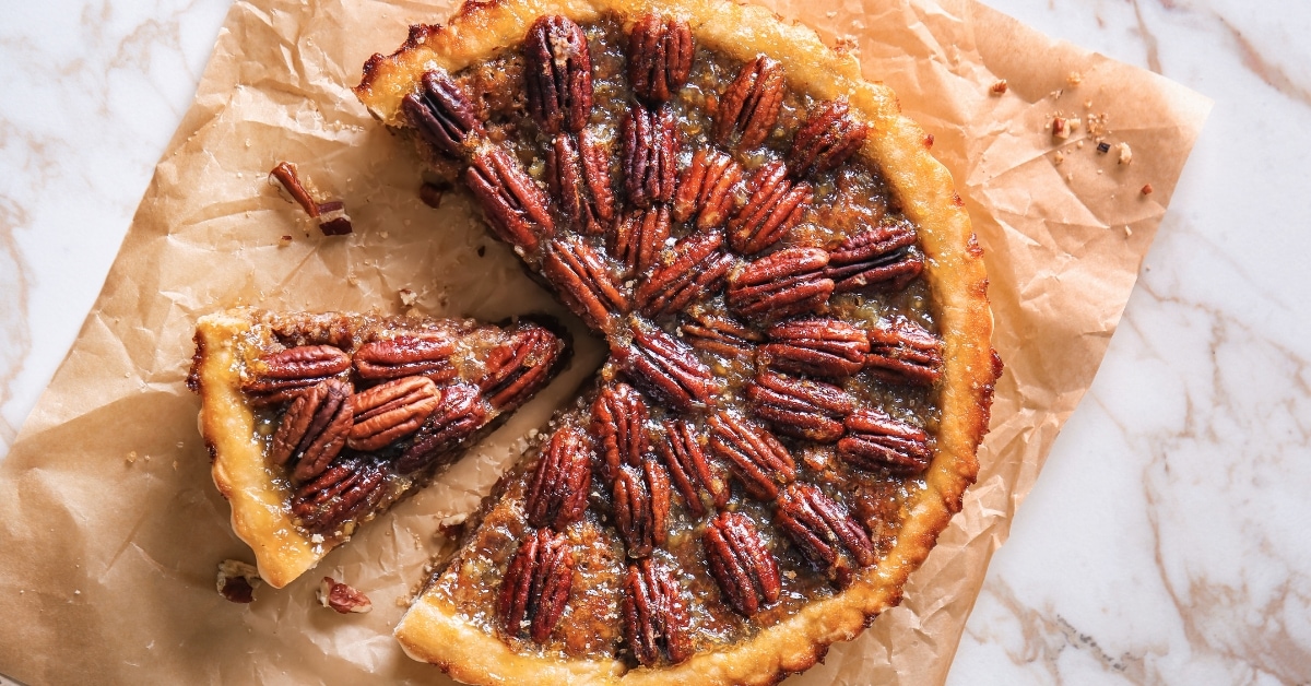 Homemade Amish Pecan Pie